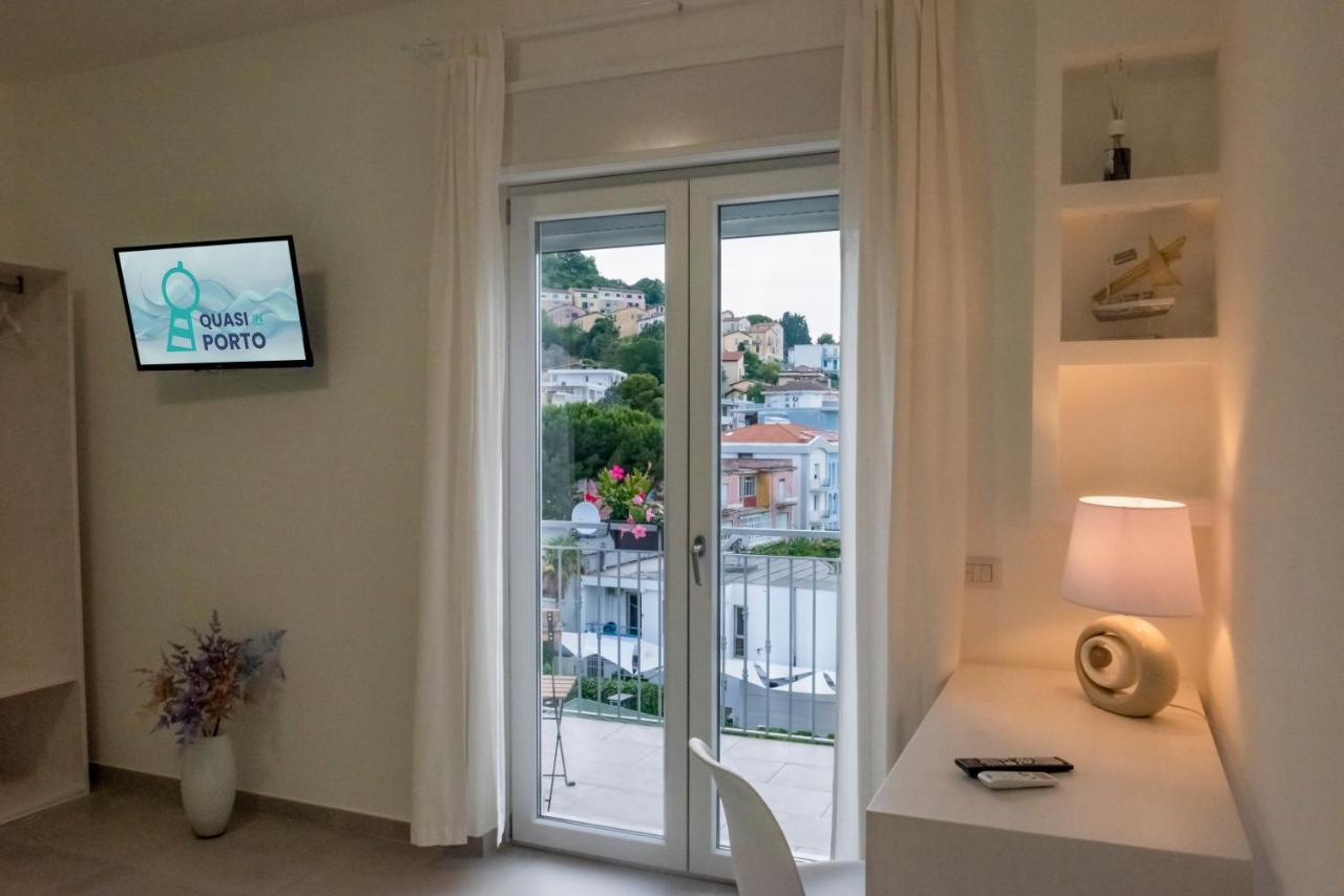 Bed and Breakfast Quasi In Porto Agropoli Exterior foto